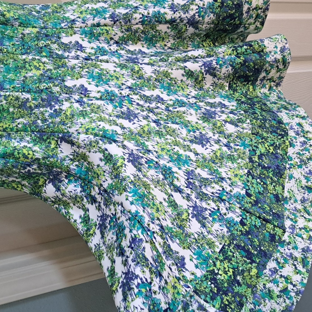 Julian Taylor New York Green Blue Floral Fit & Flare Sleeveless Flowy Midi Dress - Picture 4 of 12